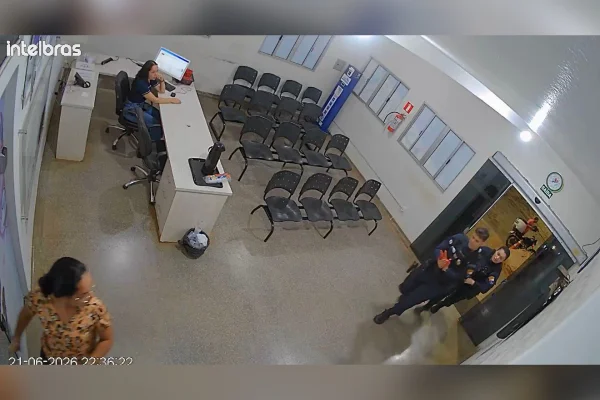 Câmeras registram PM chegando à UPA após ter a mão decepada no MT