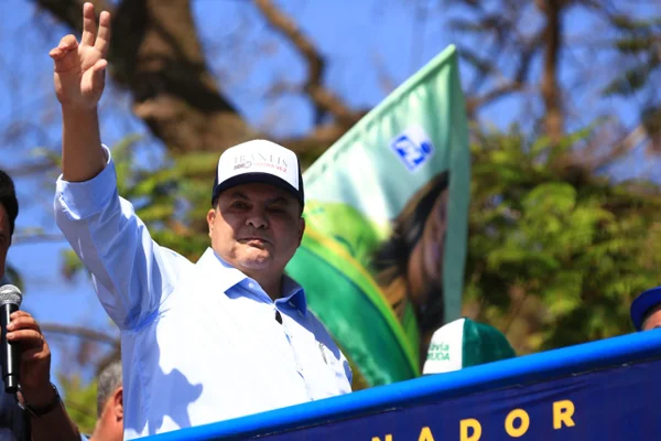 Na campanha, Ibaneis Rocha aposta em obras feitas durante 1º mandato
