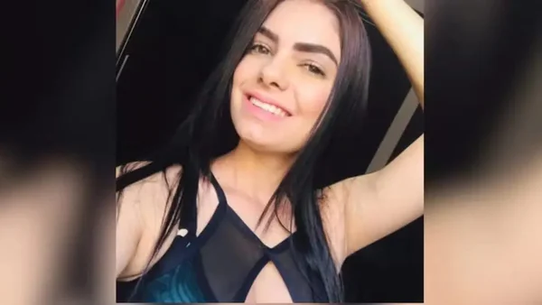 mulher sorrindo