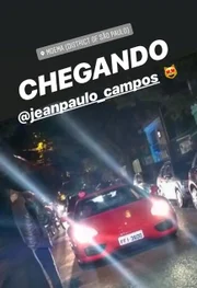 E chegou na festa em uma Ferrari E chegou na festa em uma Ferrari