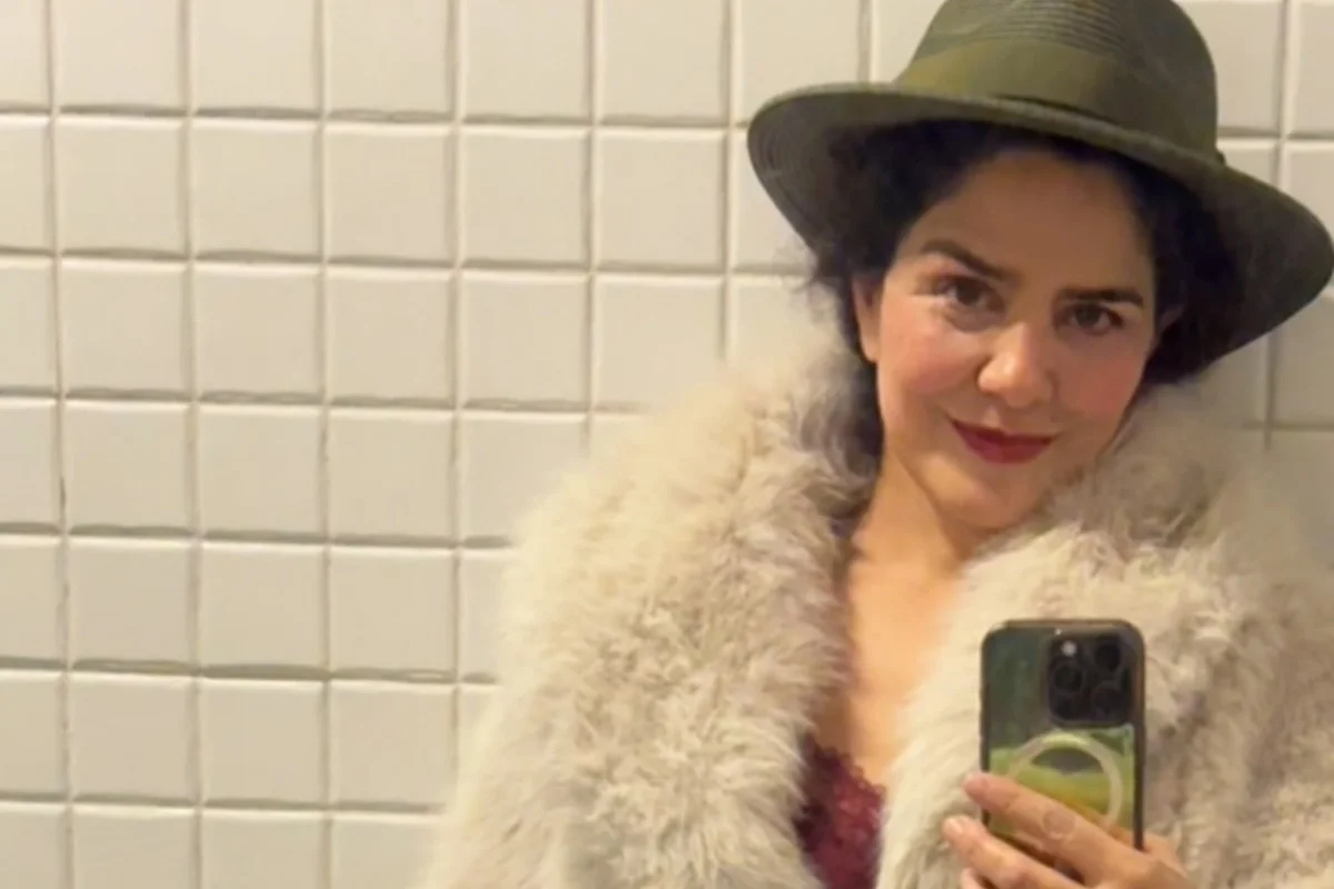 Leticia Sabatella faz selfie no espelho Leticia Sabatella faz selfie no espelho