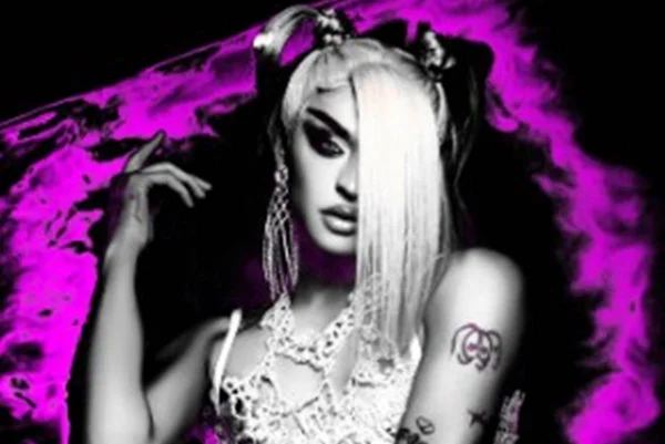 Foto colorida de Pabllo Vittar - Metrópoles