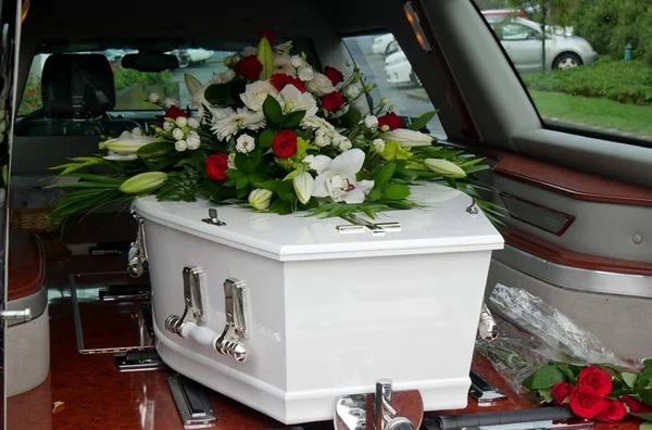 Funerária japonesa cria “drive-thru” de velórios