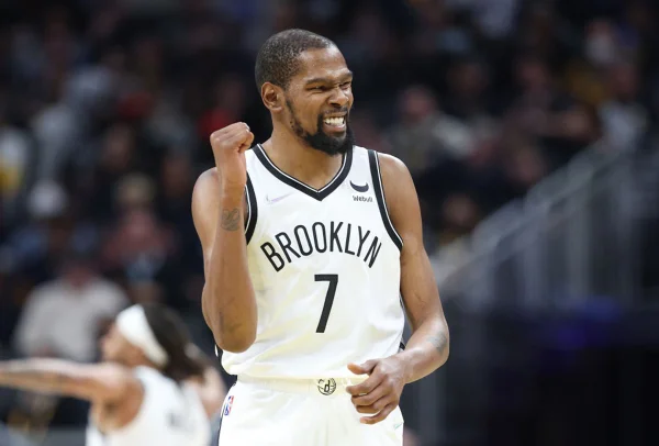 Kevin Durant na vitória do Nets contra o Pacer