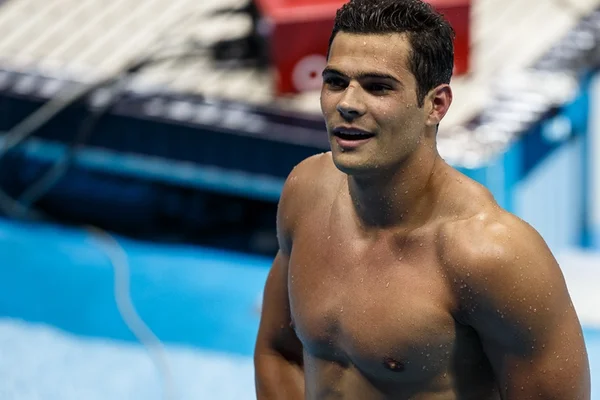Nadador brasileiro Marcelo Chierighini conquista corações
