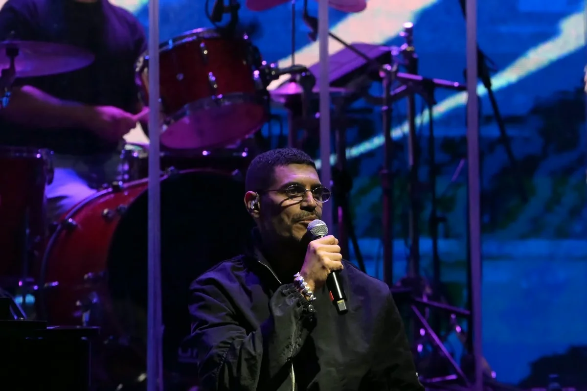 Criolo se apresenta durante o primeiro dia do Festival Estilo Brasil, no Ulysses Centro de Convenções, em Brasília.
Criolo se apresenta durante o primeiro dia do Festival Estilo Brasil, no Ulysses Centro de Convenções, em Brasília.