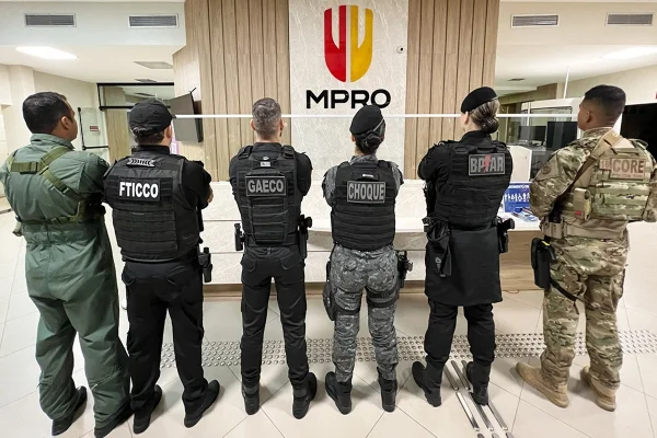 Megaoperação contra facções criminosas é deflagrada em três estados