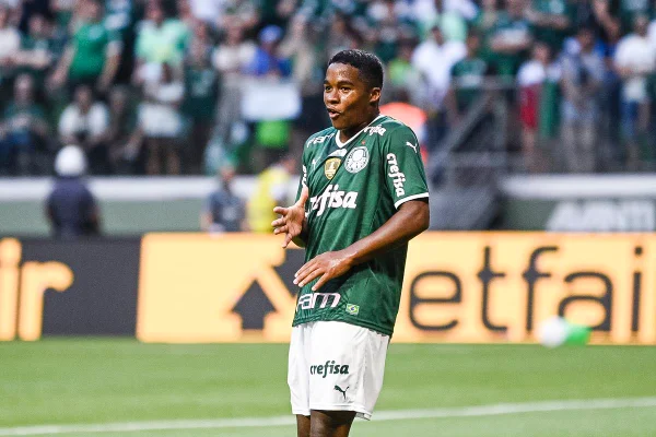 Parça do Ney? Palmeiras nega ter recebido proposta do PSG por Endrick