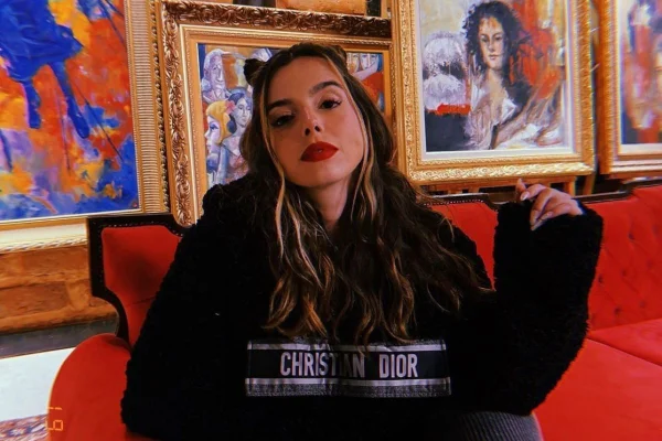 Giovanna Lancellotti comemora seus 28 anos na Chapada dos Veadeiros