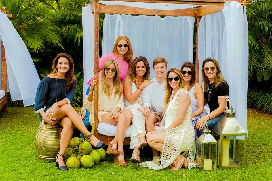Paula Rodopoulos, Ana Paula Gontijo, Marcia Bittar, Claudia Salomão, Eduardo e Sabrina Estrela, Karine Lima e Benigna Venancio Paula Rodopoulos, Ana Paula Gontijo, Marcia Bittar, Claudia Salomão, Eduardo e Sabrina Estrela, Karine Lima e Benigna Venancio