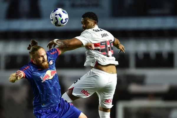 ão Paulo e Red Bull Bragantino se enfrentaram pela 33ª rodada do Campeonato Brasileiro