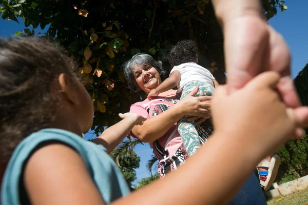 Família Acolhedora: projeto ampara crianças em lares afetivos e temporários