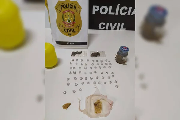 Drogas apreendidas com vovó do tráfico no DF