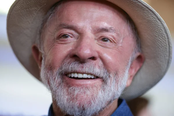Lula é reeleito, bate votação de 2022 e ultrapassa 64 milhões de votos
