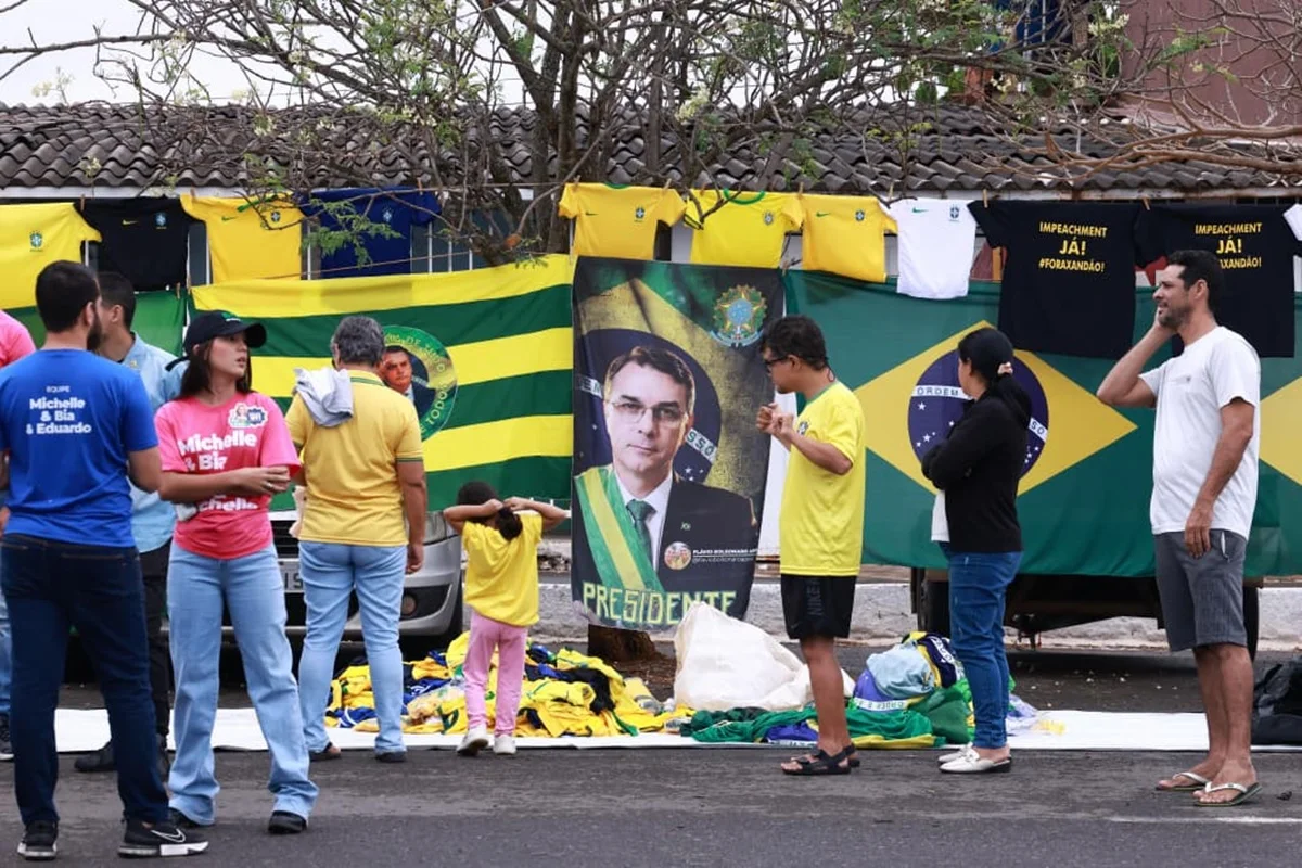A concentração da “Motociata da Liberdade” reúne apoiadores da governadora do Distrito Federal e candidata à reeleição, Celina Leão (PP), na manhã deste sábado (3), na Granja do Torto.
Local: Granja do Torto, Brasília (DF) A concentração da “Motociata da Liberdade” reúne apoiadores da governadora do Distrito Federal e candidata à reeleição, Celina Leão (PP), na manhã deste sábado (3), na Granja do Torto.
Local: Granja do Torto, Brasília (DF)
