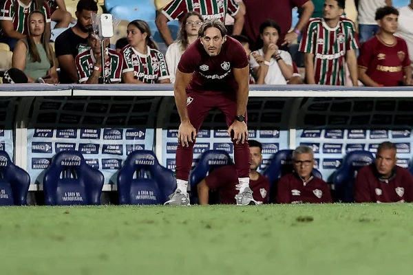 Técnico Luis Zubeldía, do Fluminense