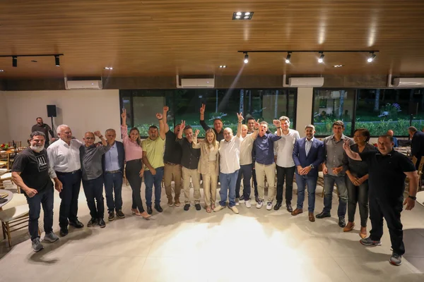 “Ninguém tem a base que temos”, diz Ibaneis em jantar com aliados