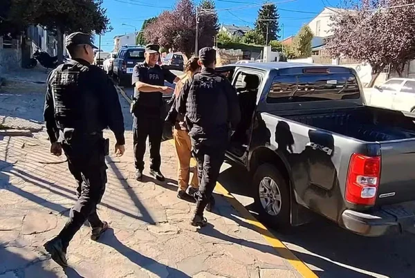 Russa dá à luz na Argentina e expõe rede global de tráfico humano - Metrópoles