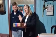 Chá revelação traição Chá revelação traição