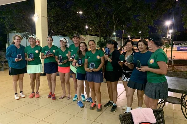 Tênis feminino de Brasília ganha reconhecimento fora da capital