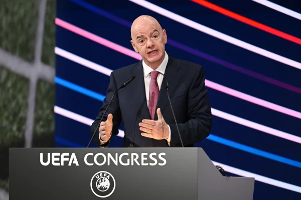 Uefa celebra fim do projeto da Fifa que privatizaria a Copa do Mundo