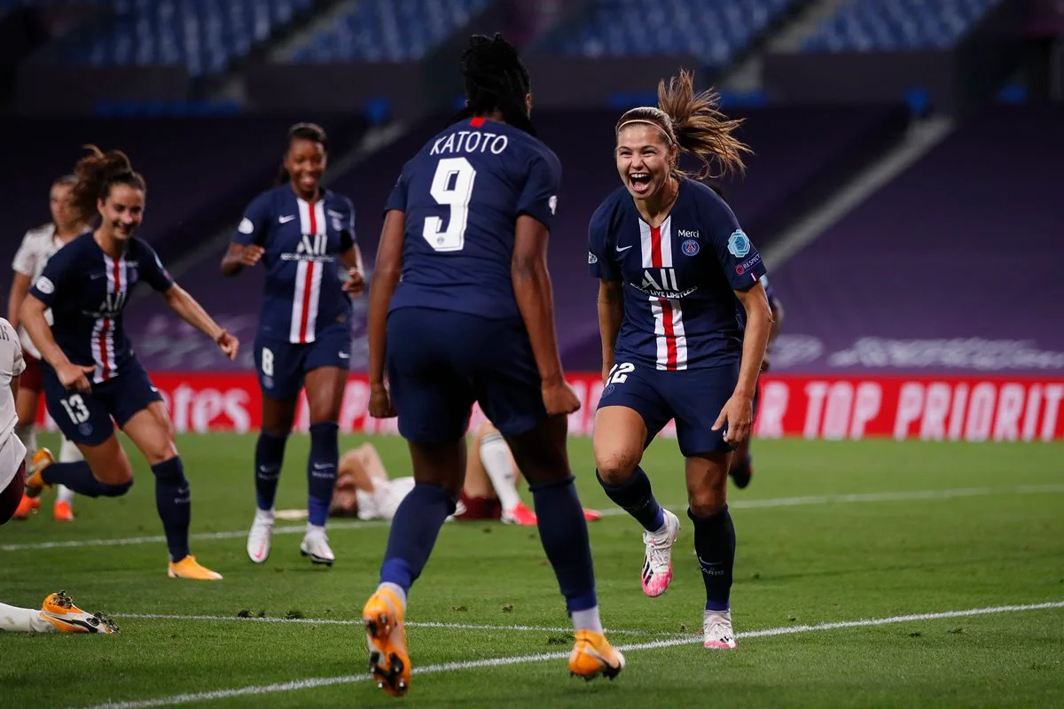 O PSG passou pelo Arsenal, fazendo 2 x 1 O PSG passou pelo Arsenal, fazendo 2 x 1