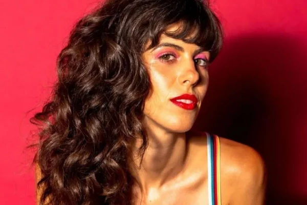 Cantora baleada em carnaval de Olinda