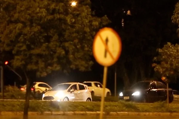 Velozes e furiosos 2. Rachas na Rodoferroviária afrontam autoridades