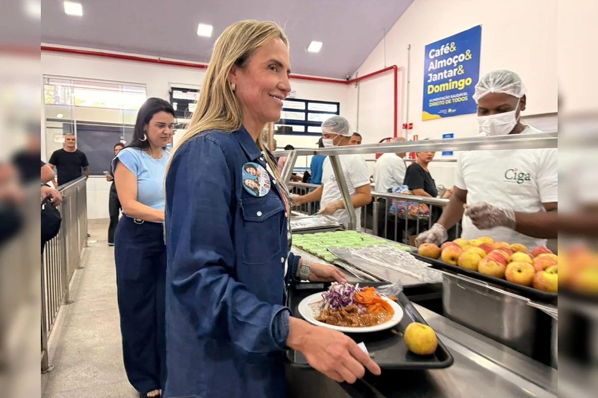 Celina Leão em visita ao Restaurante Comunitário do Paranoá Celina Leão em visita ao Restaurante Comunitário do Paranoá