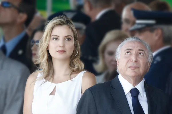 Lava Jato concorda em devolver celular a Marcela; iPad e cheques não