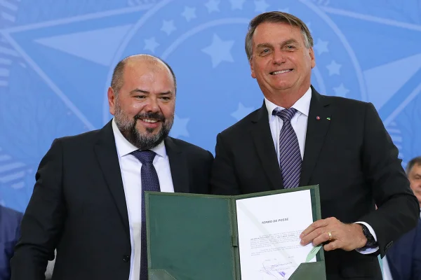 INSS: PF cita transações suspeitas de ex-ministro de Jair Bolsonaro