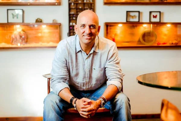 Designer brasiliense Antônio Henrique se destaca no mercado
