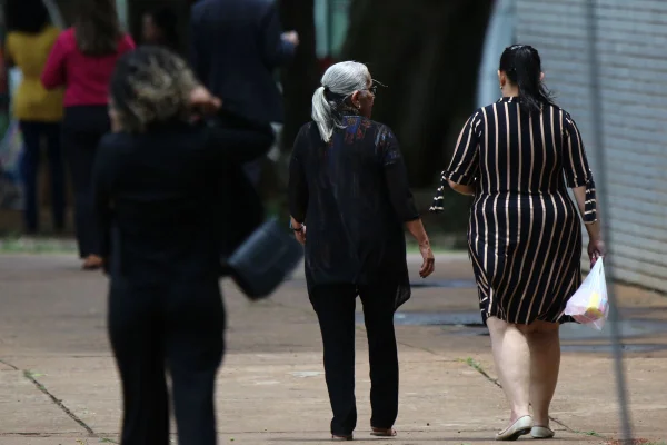 Após reforma da Previdência, aposentadoria de servidores cai 63,4% em 2020