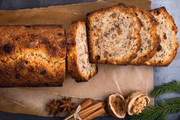 Produtos assados com apelo “cetogênico” ou “low carb”, como bolos prontos e pães funcionais, frequentemente usam eritritol em vez de açúcar para manter o sabor e reduzir calorias