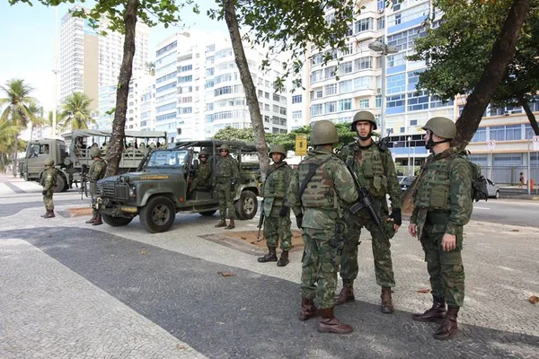 Três dias após início de operação, tropas começam a deixar ruas do Rio