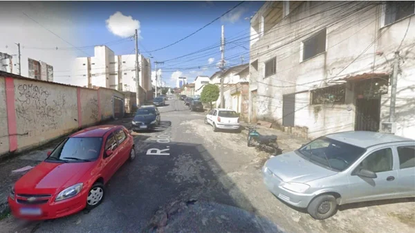 Grupo mata suspeito de estupro a pauladas e pedradas em MG