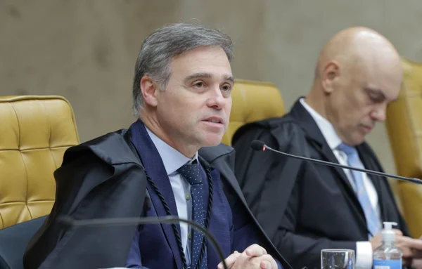 Ministro André Mendonça durante sessão plenária do STF Metrópoles 2