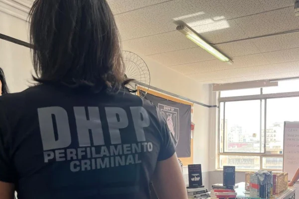 Policial civil no DHPP de São Paulo - Metrópoles