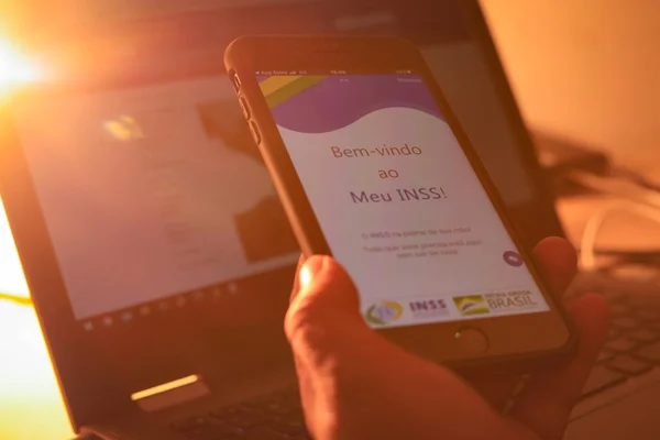 INSS paga auxílio-doença de R$ 1.045 para MEIs. Veja como pedir