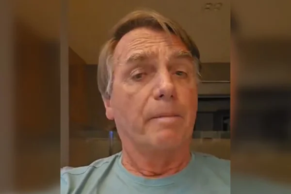 Imagem colorida mostra o ex-presidente Jair Bolsonaro - metrópoles