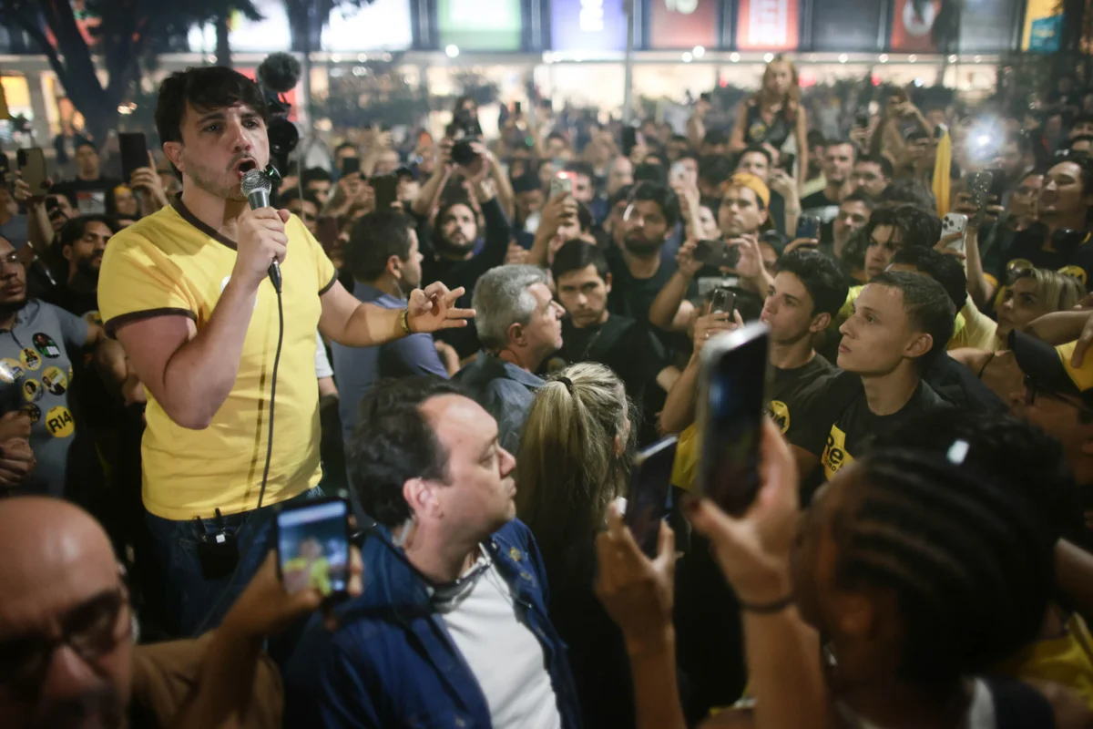 Renan Santos critica uso de Nossa Senhora Aparecida em discursos políticos - imagem 7 Renan Santos critica uso de Nossa Senhora Aparecida em discursos políticos - imagem 7