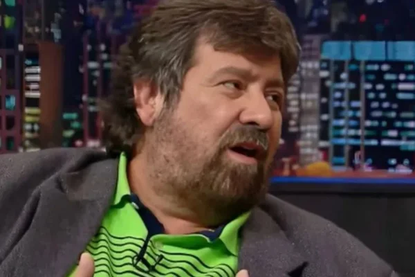 Morre ex-diretor do SBT Roberto Manzoni, o Magrão, aos 74 anos