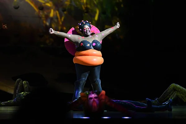Cirque du soleil RED