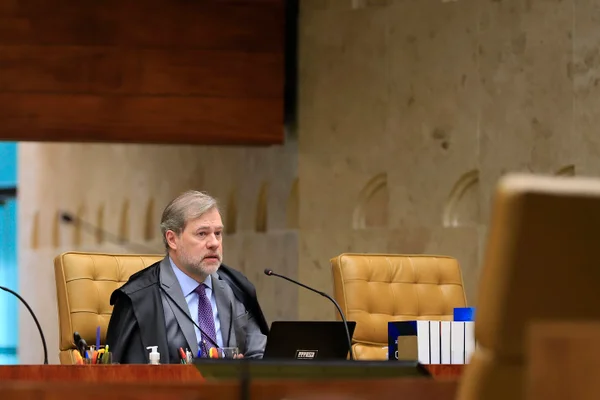 O ministro Dias Toffoli, do Supremo Tribunal Federal (STF), atua na sessão de encerramento do primeiro semestre do Ano Judiciário 2023