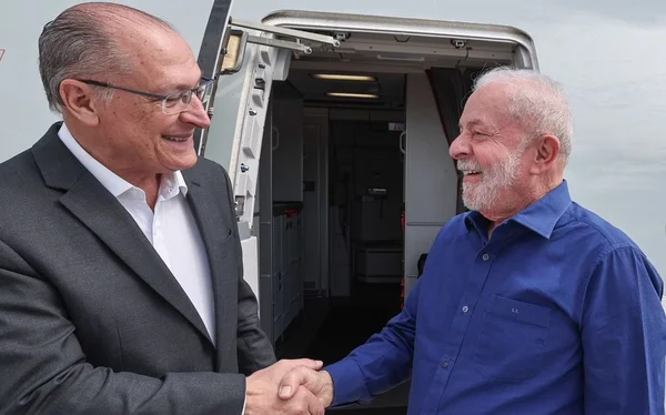 Alckmin assume presidência pela segunda vez em menos de um mês