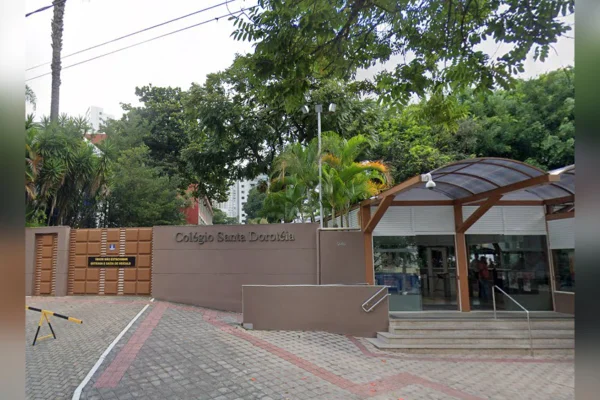 Sinpro Minas repudia colégio após morte de professora em BH