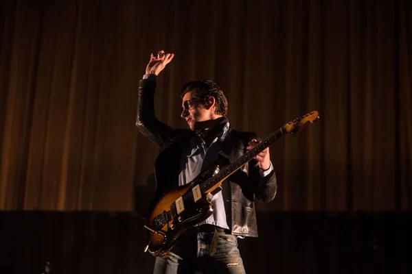 Primeiro dia de Lollapalooza traz Sam Smith e Arctic Monkeys