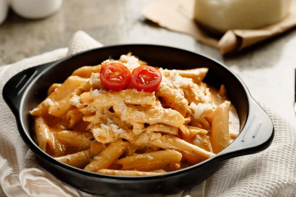 Macarrão ao molho rosé