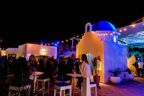 Projeto Na Praia lança 3ª edição com luau para convidados