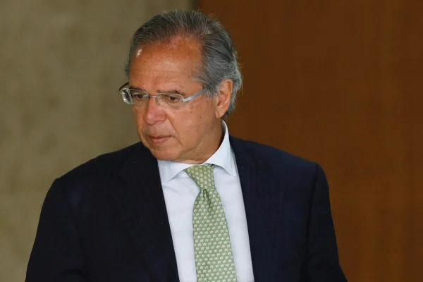 Guedes a parlamentares: processo de abertura comercial é gradual